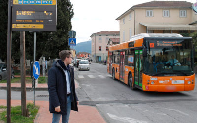 Autobus, ecco le paline intelligenti con informazioni in tempo reale